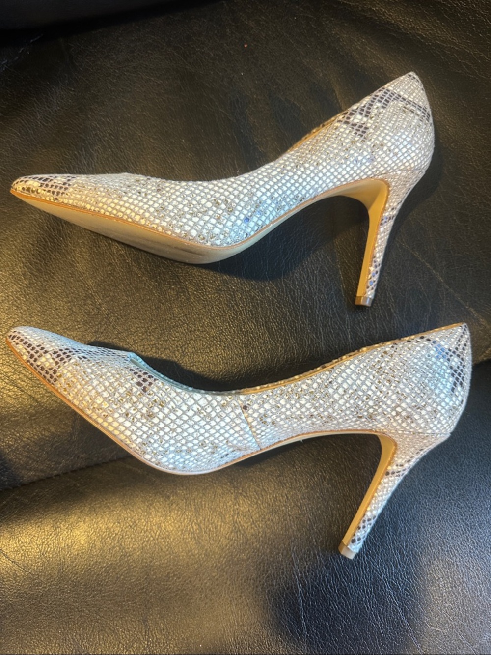 Jessica Simpson Snake-Print Pointed Pumps - Picture 4 of 7